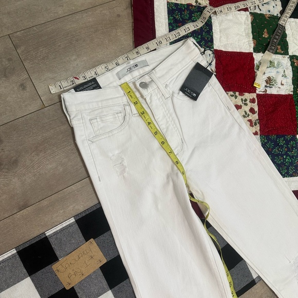New Joe's Jeans High Rise Flare White Distressed Jeans Women’s Size 23” Long - Picture 11 of 16